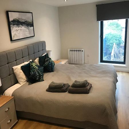 Heart Of Henley 1 & 2 Bedroom Apartments ภายนอก รูปภาพ