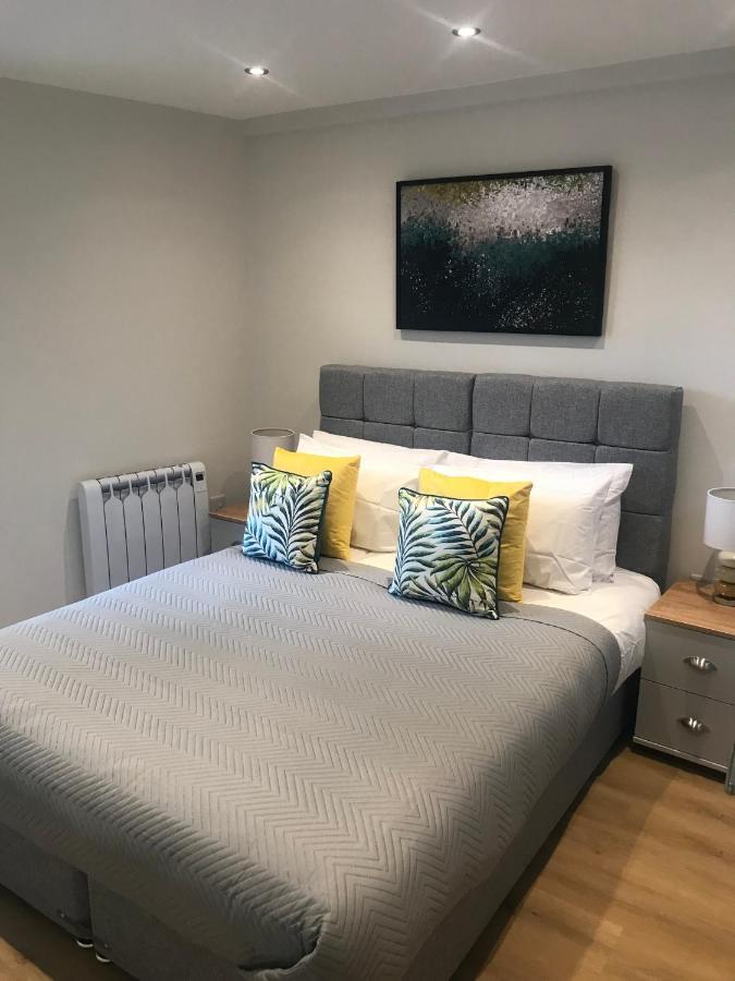 Heart Of Henley 1 & 2 Bedroom Apartments ภายนอก รูปภาพ